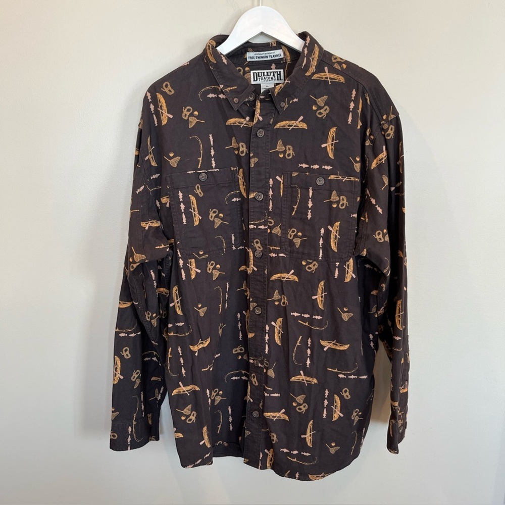 Duluth Trading Men's Free Swingin' Relaxed Flannel Shirt Brown Size XL Fish Boat